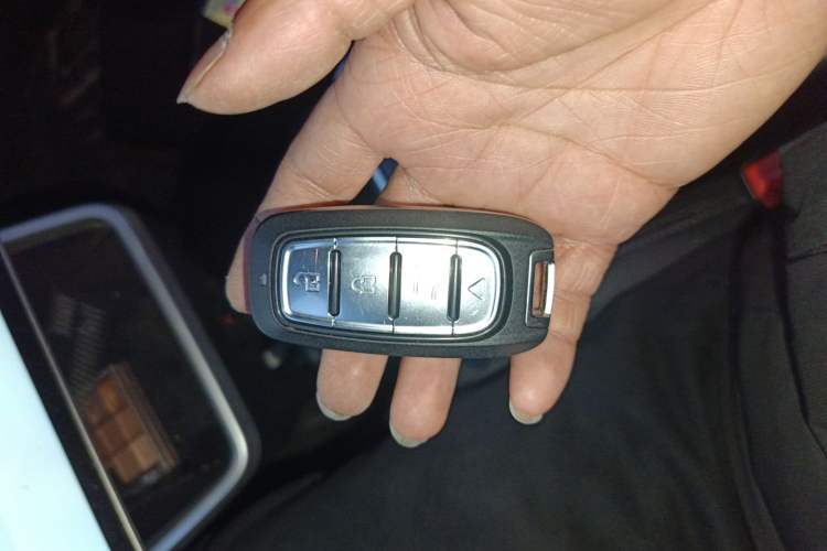 Used NETA V 2022 Chao 300 Lite Ternary Lithium