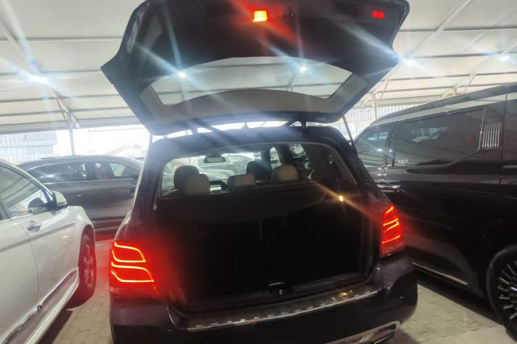 Used Mercedes-Benz GLK-Class 2013 Facelift GLK 300 4MATIC Luxury Edition Trunk