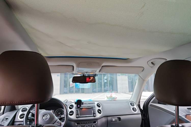 Used Volkswagen Tiguan 2013 1.8TSI Automatic Two-Wheel Drive Luxury Model Headliner