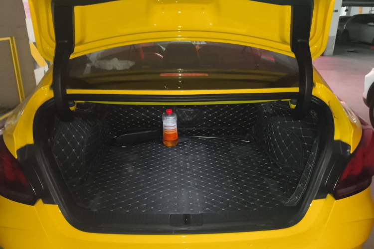 Used MG 5 2021 180 DVVT CVT Youth Luxury Edition
