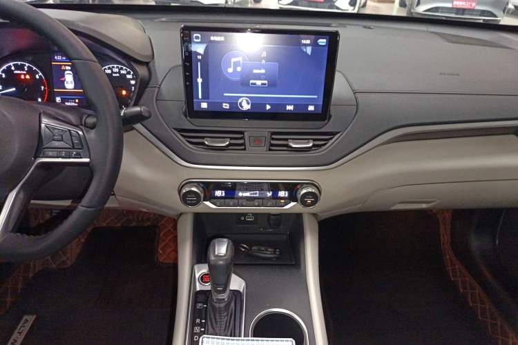 Used Nissan Teana 2019 2.0L XL Comfort Edition Audio And AC Panel