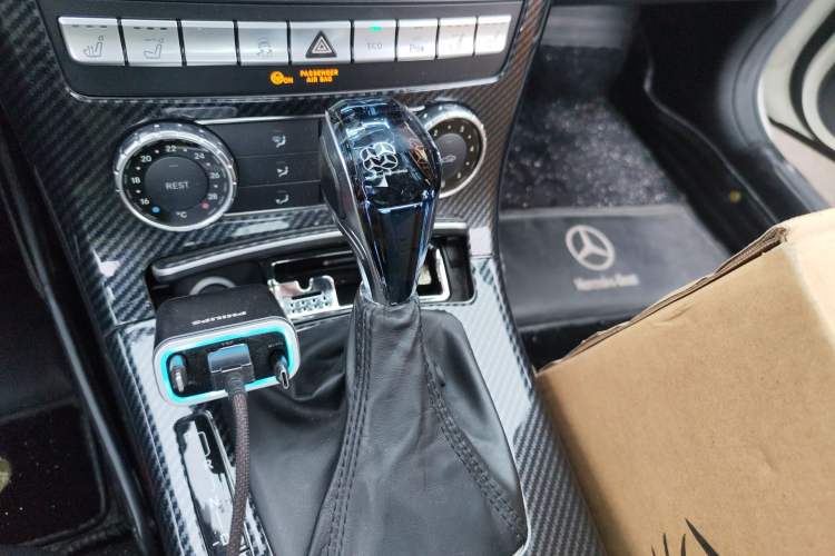 Used Mercedes-Benz SLK-Class 2011 SLK 200 Fashion Model Gear Lever