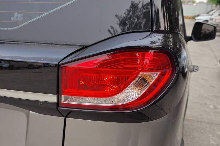 Used Baojun E100 2020 305KM Smart Drive Version Right Rear Taillight