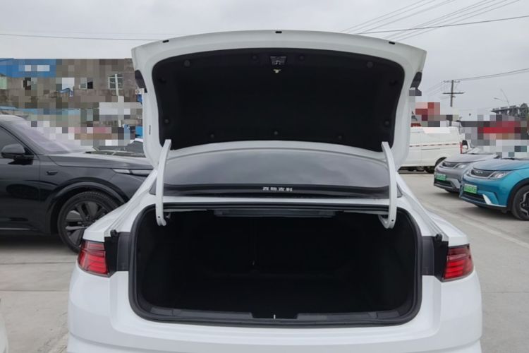 Used Geely Auto Preface 2023 2.0TD "Only This Verdant Green" Edition