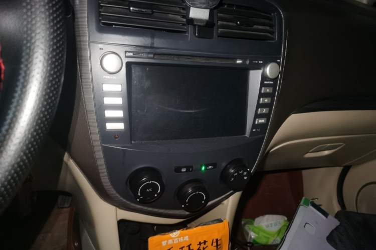 Used Haima Puxima 2013 1.6L Manual 7-Seater Adventure Edition Audio And AC Panel