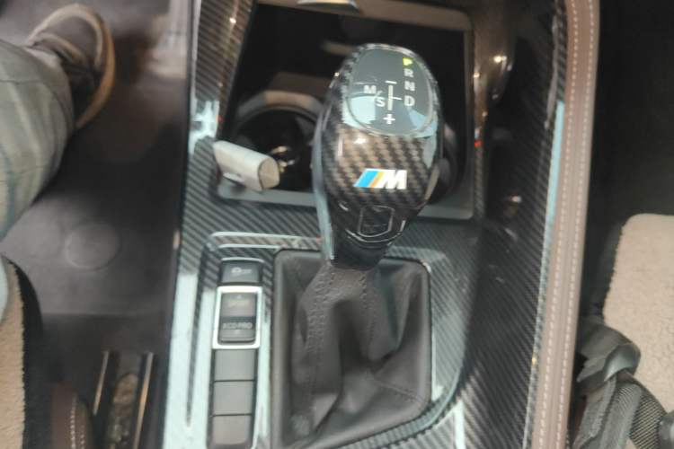 Used BMW X1 2019 sDrive18Li Premium Edition Gear Lever