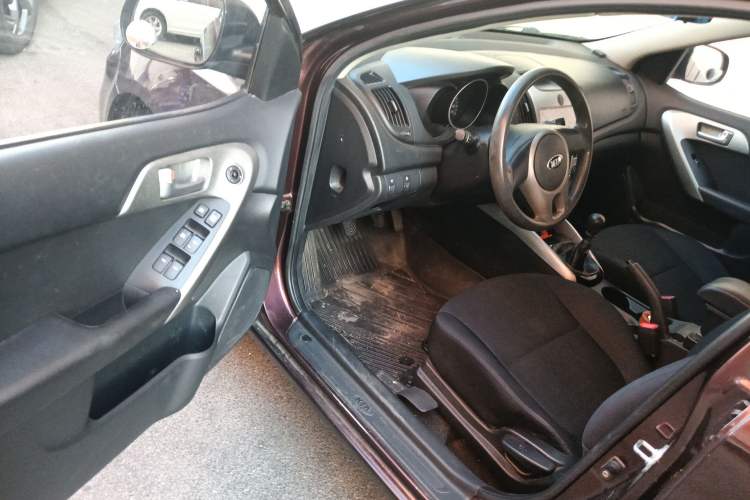 Used Kia Forte 2014 1.6L MT GL Driver Seat