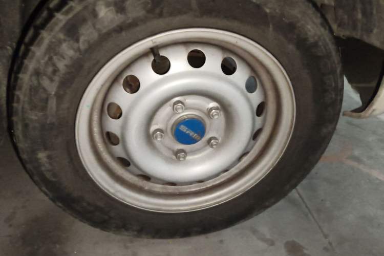 Used SRM Haoyun 2023 Launch Edition Entrepreneurial Van Right Front Wheel Hub