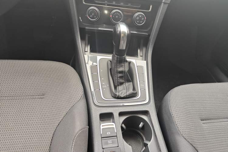 Used Volkswagen Golf 2017 230TSI Automatic Comfort Edition – Celebrating Milestone of One Million Units