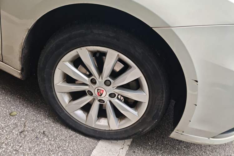 Used Roewe i6 New Energy 2017 45T Hybrid Connect & Smart Enjoyment Edition Right Front Wheel Hub