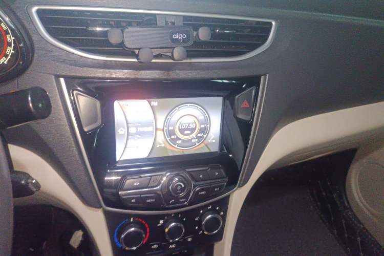 Used Chery Arrizo 3 2015 1.5L Manual High-End Version