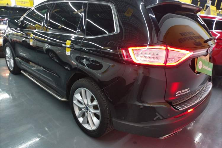 Used Ford Edge 2015 2.0T GTDi Four-Wheel Drive Prestige Model