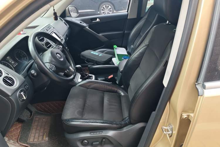 Used Volkswagen Tiguan 2012 2.0 TSI Automatic All-Wheel Drive Flagship Edition Left Front Seat