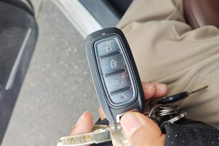 Used BAIC Beijing EU5 2018 R500 Smart Wind Edition