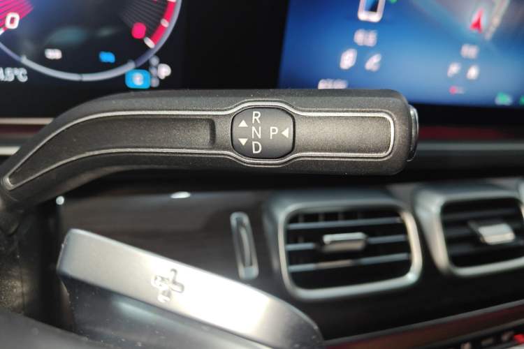 Used Mercedes-Benz GLE 2025 GLE 350 4MATIC Stylish Model
