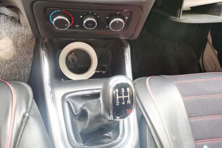 Used Jinbei Gold Hiace 2024 1.5L Passenger Vehicle Engineering Lion 9 Seats