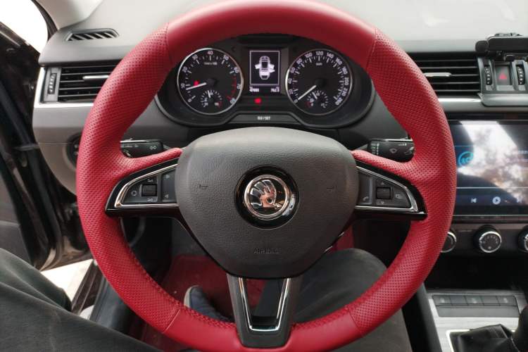 Used Skoda Octavia 2017 1.6L Manual Smart Drive Edition