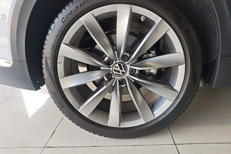 Used Volkswagen FAW-Volkswagen CC 2023 Hunting Vehicle 380TSI Hunter's Heart Edition
