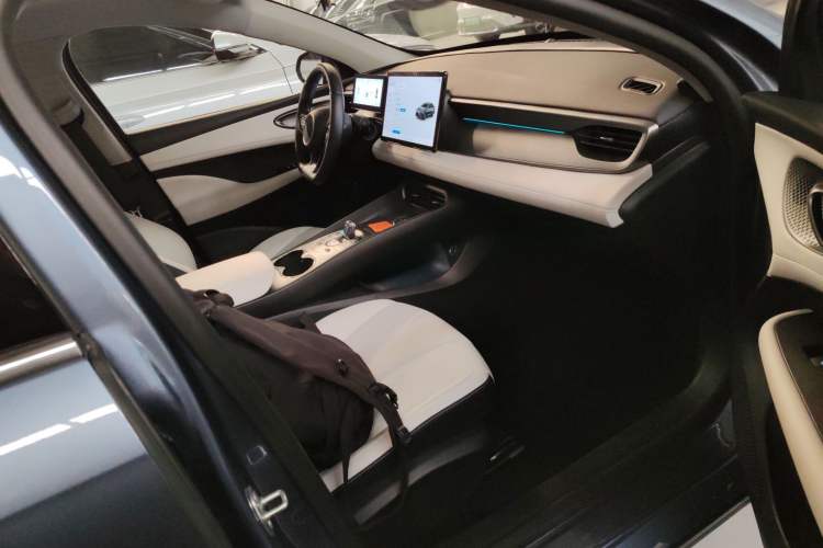 Used BYD Seal 05 DM-i 2025 DM-i Intelligent Drive 120KM Flagship Model
