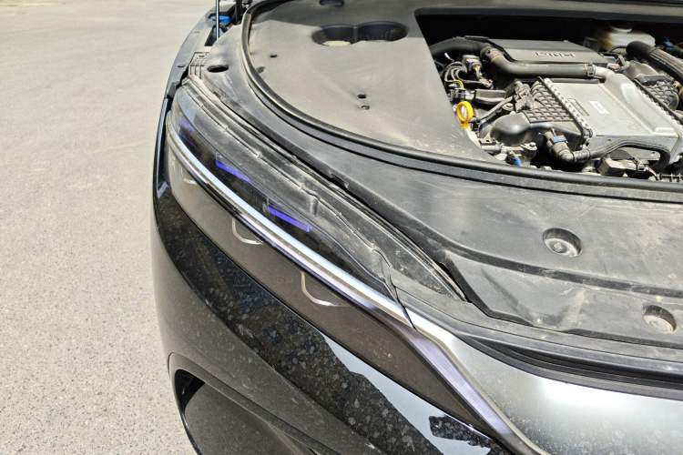 Used BYD Han 2025 DM-i 125KM Prestige Model Right Front Headlight