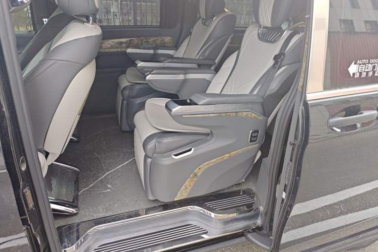 Used Mercedes-Benz Vito 