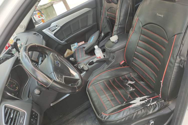 Used Geely Auto Vision X6 2016 1.8L Manual Luxury Model
