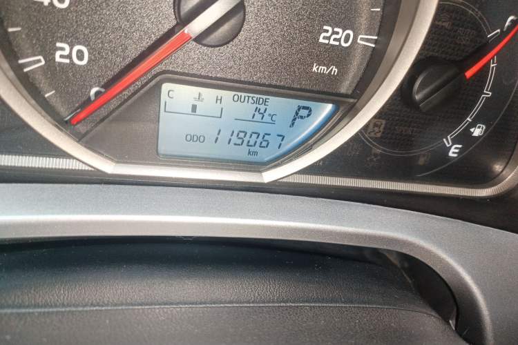 Used Toyota RAV4 2016 2.0L CVT Two-Wheel Drive Fashion Edition China V Standard