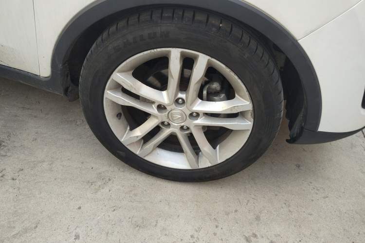 Used CHANGAN CS35 2014 1.6L Manual Luxury Model China IV Standard
