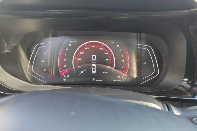 Used CHANGAN OSHAN X5 2021 1.5T DCT Prestige Edition Instrument Cluster