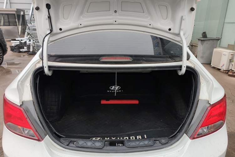 Used Hyundai Verna (older generation) 2014 1.4L Automatic Smart GLS