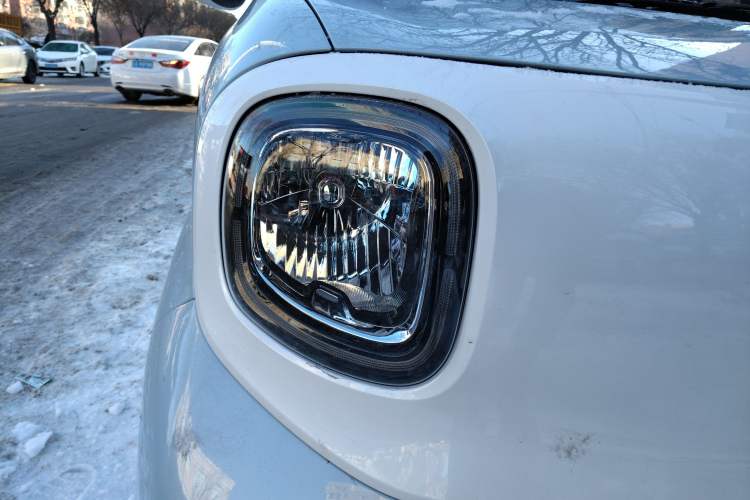 Used Bestune Pony 2026 222km Colorful Horse Right Front Headlight