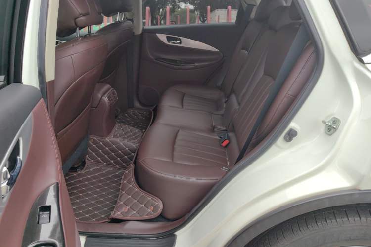 Used Infiniti QX50 2015 2.5L Enjoyment Edition
