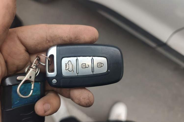 Used Hyundai ix35 2012 2.0L Automatic 4x4 Prestige Edition GLS Vehicle Key