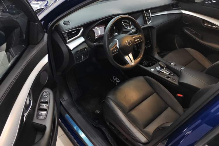 Used Infiniti QX50 2018 2.0T Two-Wheel Drive Fashion Edition Driver Seat