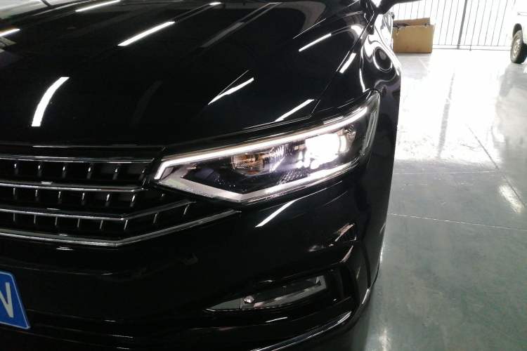 Used Volkswagen Magotan 2023 2 Million Units Commemorative Edition 330TSI DSG Luxury Version