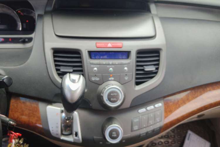 Used Honda Odyssey 2005 2.4L base model