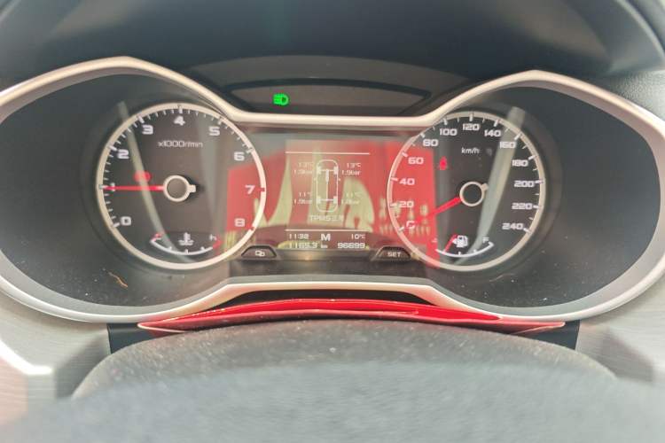 Used Geely Auto Emgrand X7 Sport 2018 2.0L Manual Two-Wheel Drive Zhiya Version