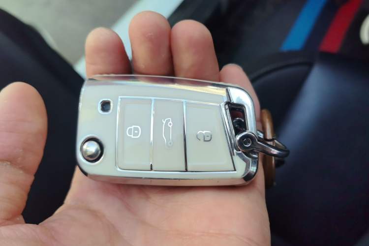 Used Volkswagen Sagitar 2020 280TSI DSG Comfort Version China VI Standard Vehicle Key