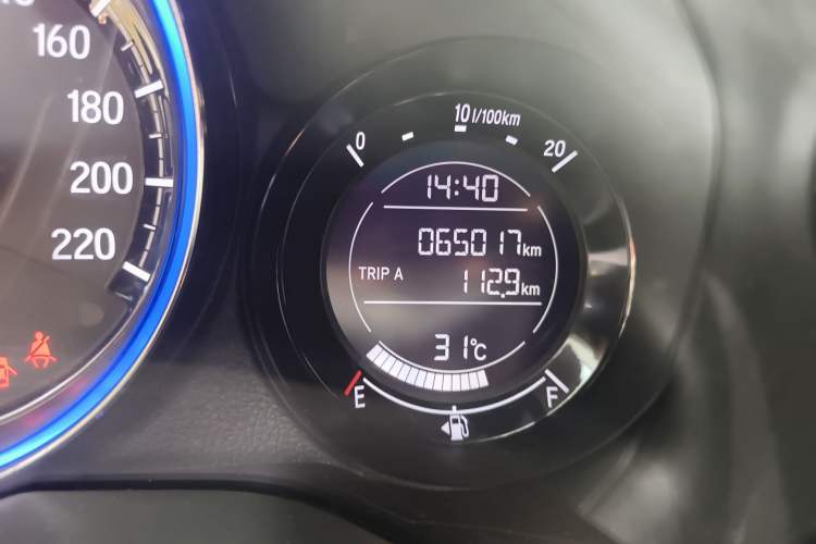 Used Honda XR-V 2019 1.5L CVT Classic Edition China VI Odometer Close Up