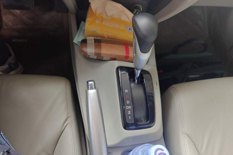 Used Honda Civic 2013 10th Anniversary 1.8L Automatic Luxury Edition Gear Lever