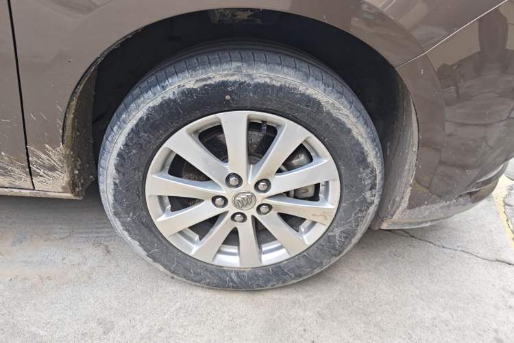 Used Buick GL8 2018 28T Comfort Model China VI Standard
