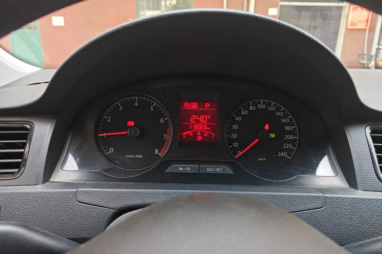 Used Volkswagen Santana 2015 1.6L Automatic Fashion Edition
