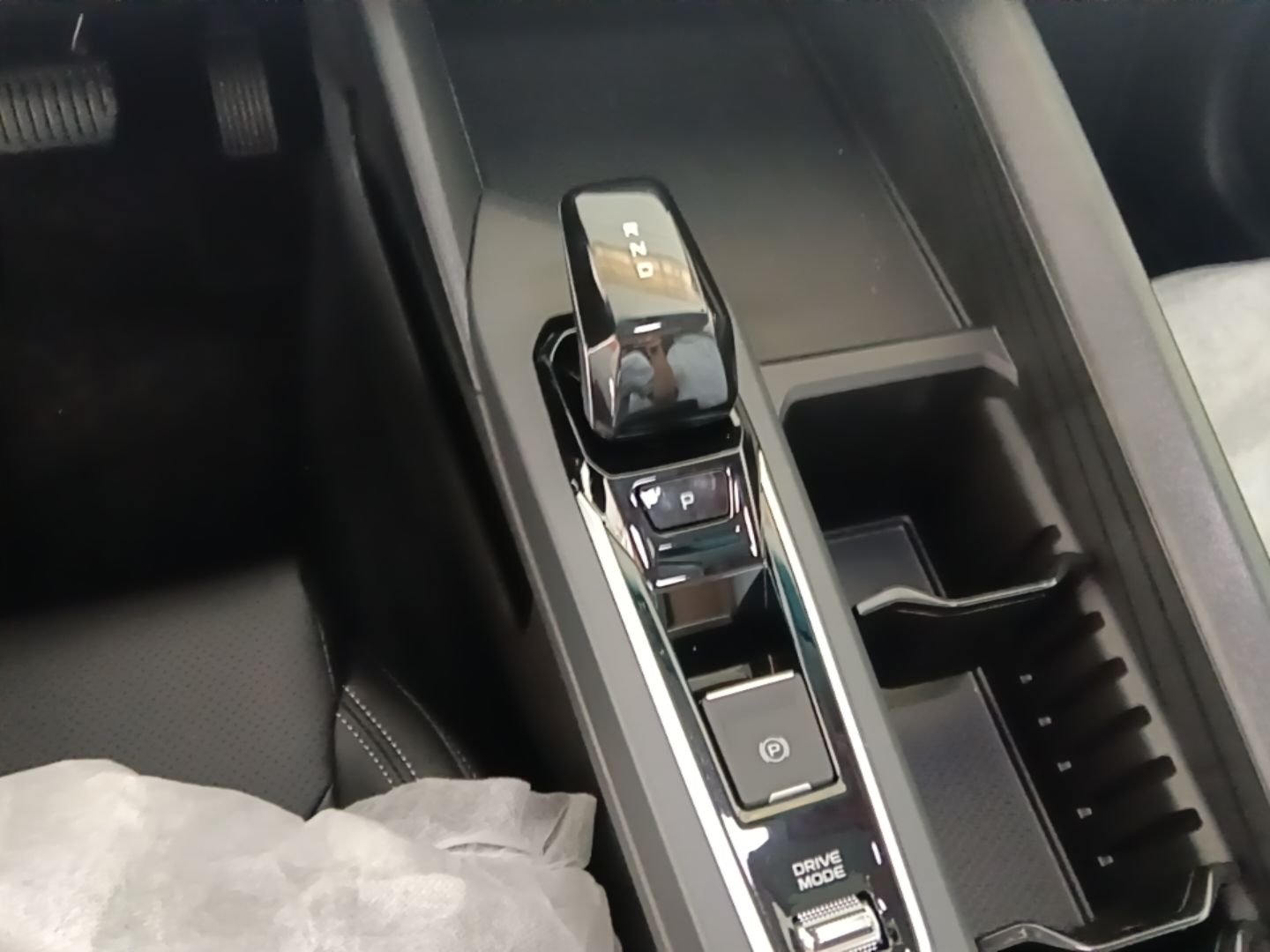 Geely Auto Binray 2024 Binrui COOL 1.5T DCT Longteng Edition — снимка 16