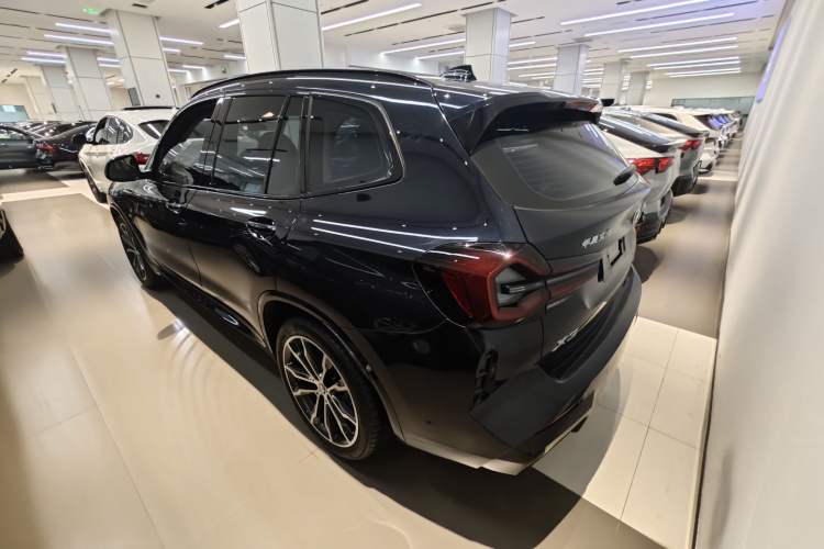 Used BMW X3 2023 Restyled xDrive30i Leading Edition M Night Sky Package
