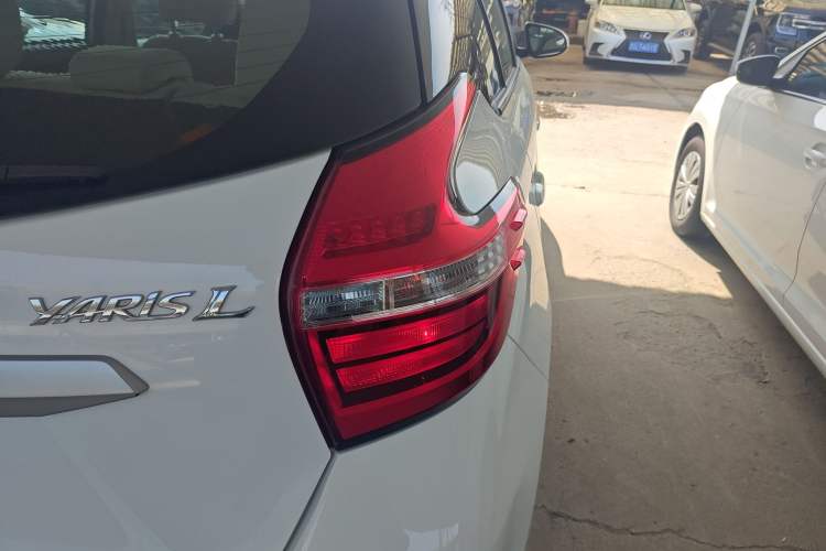 Used Toyota YARiS L Zhi Xuan 2016 Revised 1.5E CVT Charming Edition
