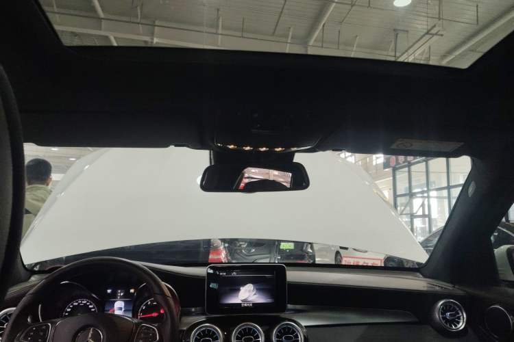 Used Mercedes-Benz GLC 2017 GLC 260 4MATIC Luxury Model