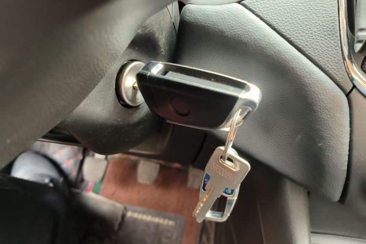 Used Chevrolet Cruze 2016 1.5L Manual Elite Edition Vehicle Key