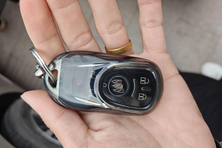 Used Buick GL8 2021 ES Land Cruiser 653T Luxury Edition