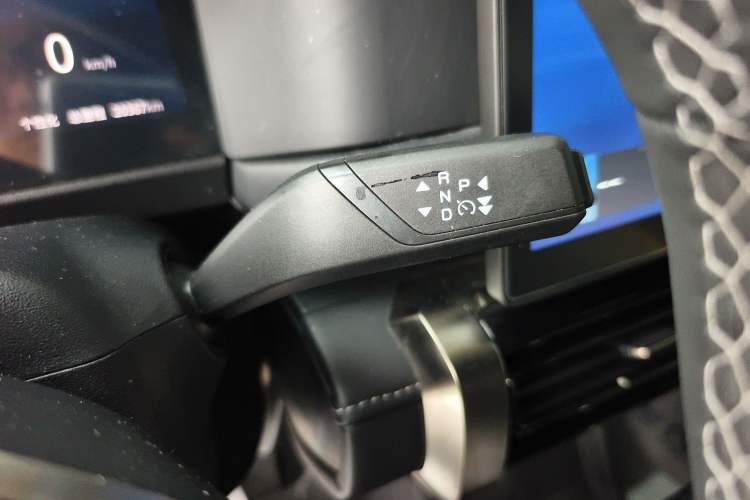 Used iCAR 03T 2024 501km Four-wheel Drive Long-Range Version Gear Lever