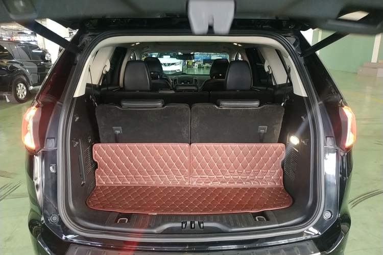 Used Ford Edge 2018 EcoBoost 245 Two-Wheel-Drive Titanium 7-Seater China V Standard
